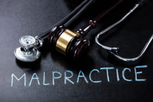 What’s the Difference Between a Minor Medical Error & Medical Malpractice?