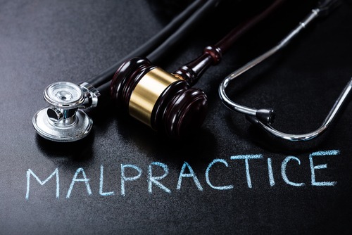 What's the Difference Between a Minor Medical Error & Medical Malpractice?